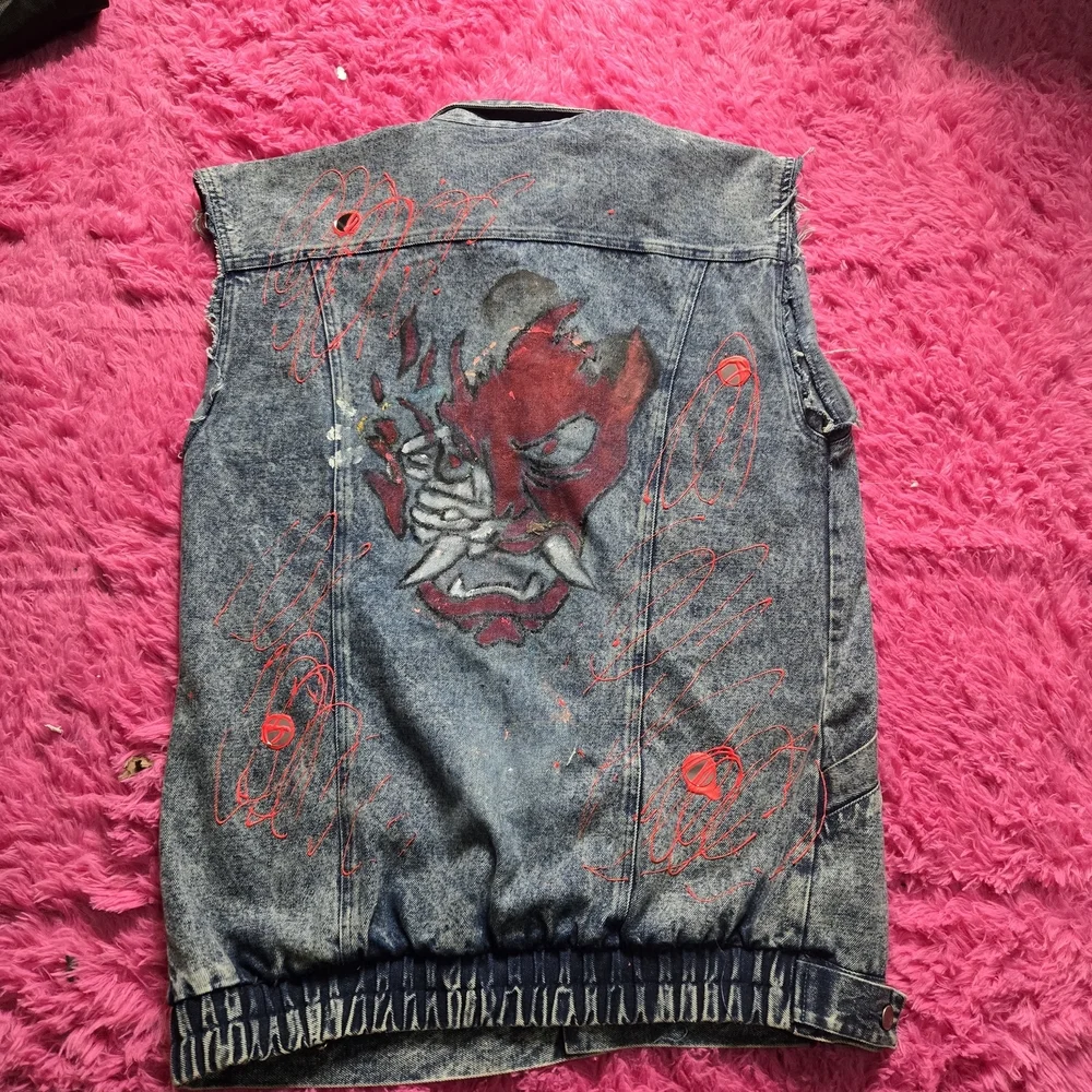 LEARSI VINTAGE Men's Graphic Denim Vest with Red Design